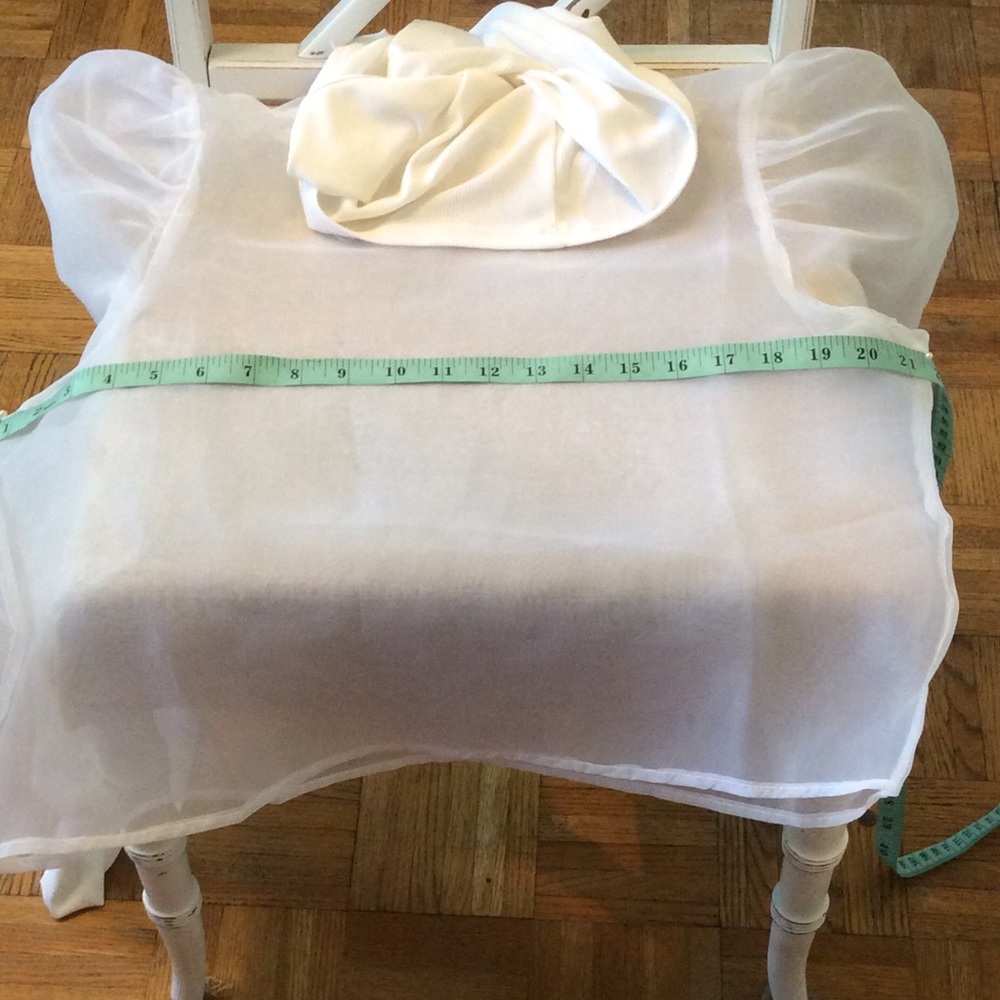 Boutique Top - Picture 7 of 8